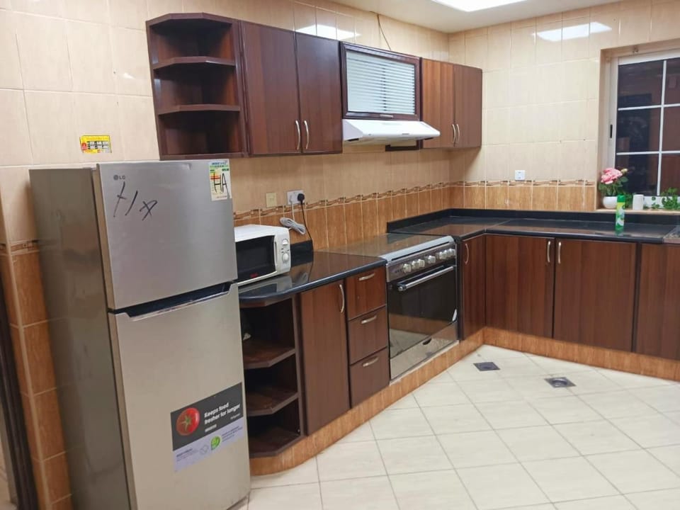 Gorgeous Villa Rooms opposite to Mirdif City Center Vacation rental in Al Sharjah