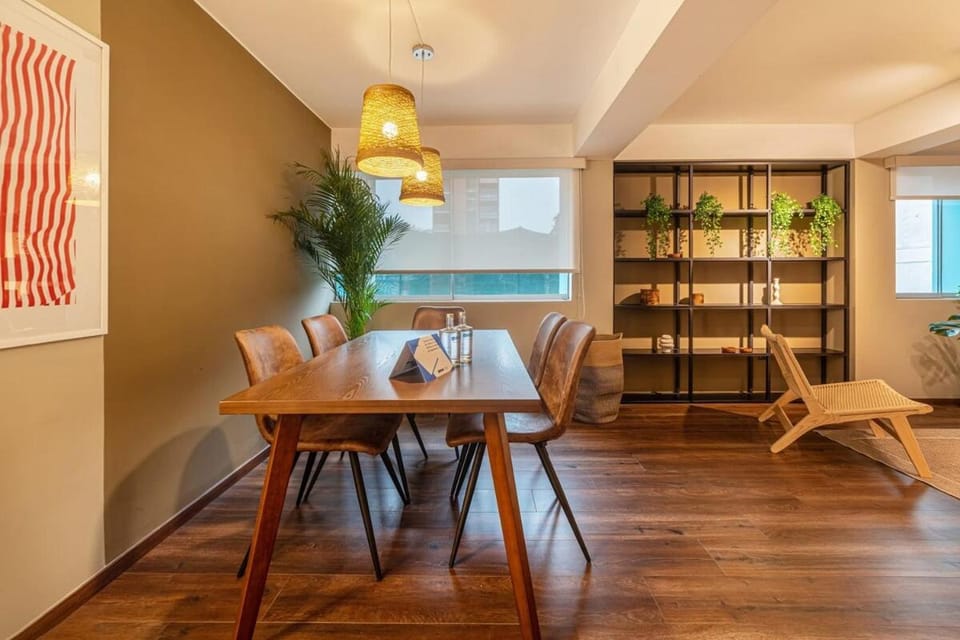 Living room, Dining area