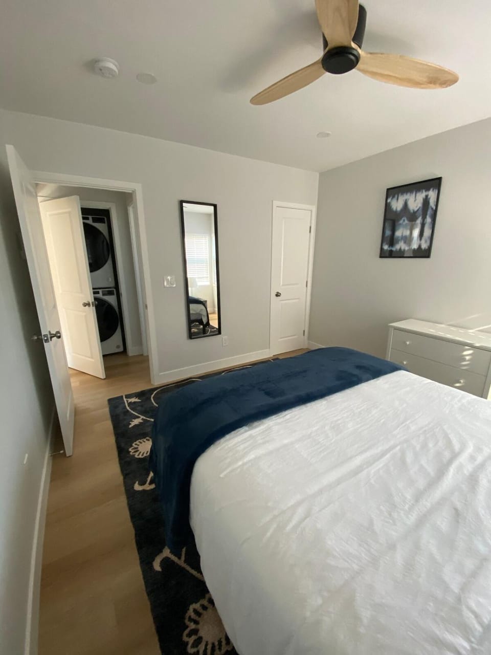 3 Palo Alto - Fully Furnished Apartment - AC, Laundry & Secure Parking Apartment in East Palo Alto