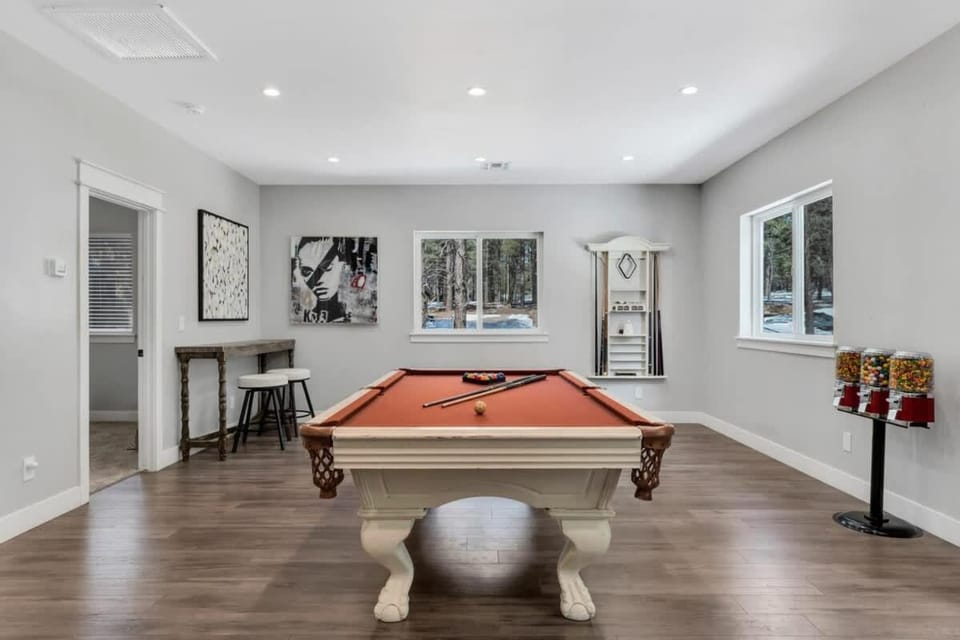 Large Flagstaff Home Near Violas with Hot Tub House in Flagstaff