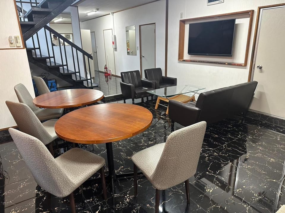 Communal lounge/ TV room