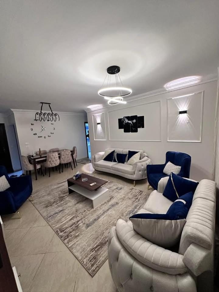 شقة فندقية بالشيخ زايد امام city walk و جميع الخدمات Apartment in Egypt