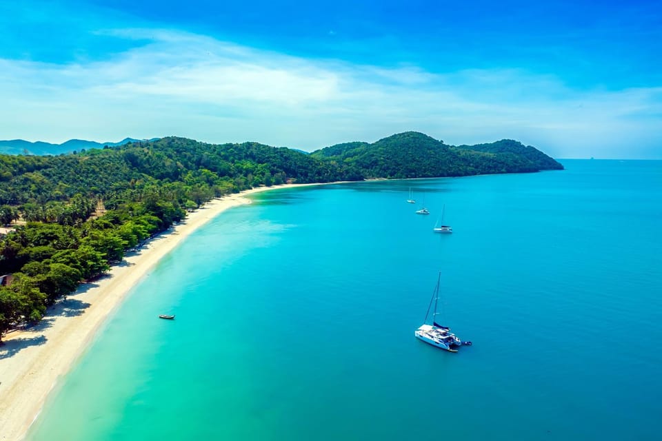 Nearby landmark, Day, Natural landscape, Snorkeling, Beach, Diving, Diving, Lake view, Mountain view, Sea view