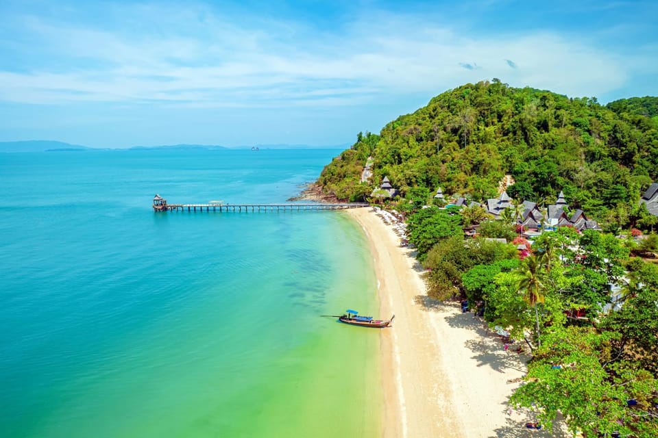 Day, Natural landscape, Beach, Hiking, Mountain view, Sea view, Public Bath
