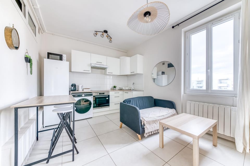 T3 L'Étoile NEUF Cosy & Lumineux - Gare Parilly Apartment in Lyon
