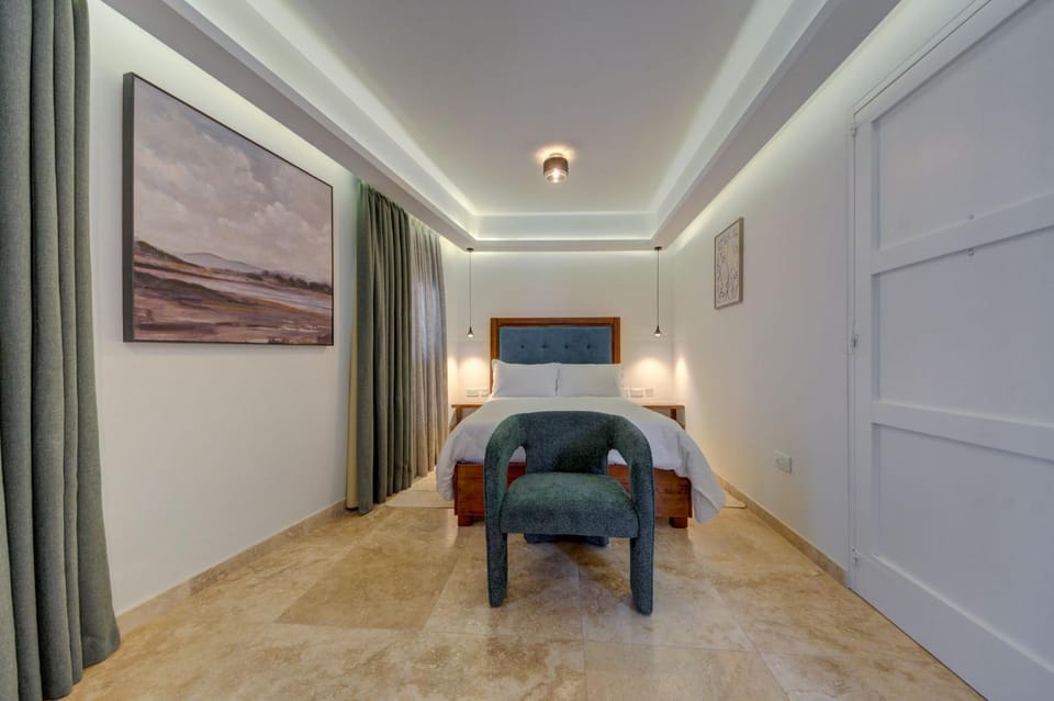 Bed, Living room, Decorative detail, Bedroom