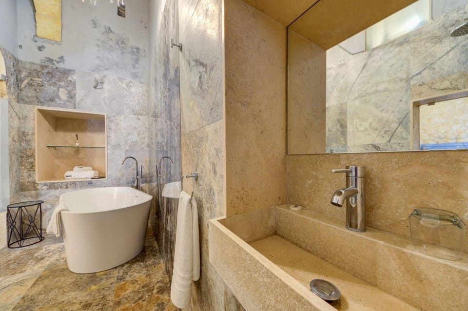 Bathroom, Bath