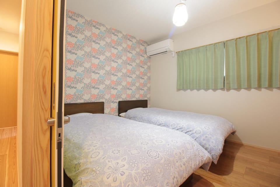 宿坊宝塔寺 蓮Ren Bed and Breakfast in Japan