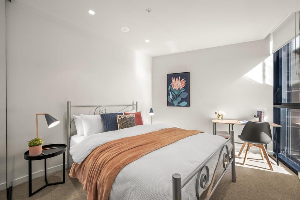 Bed, Photo of the whole room, Bedroom