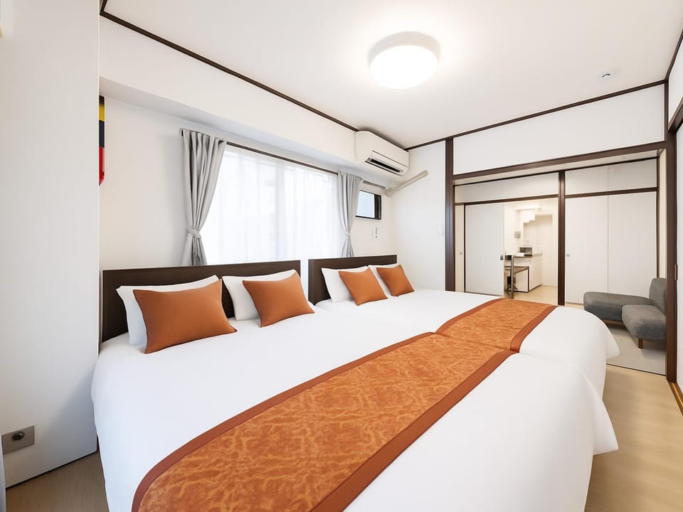 Bed, Bedroom, air conditioner