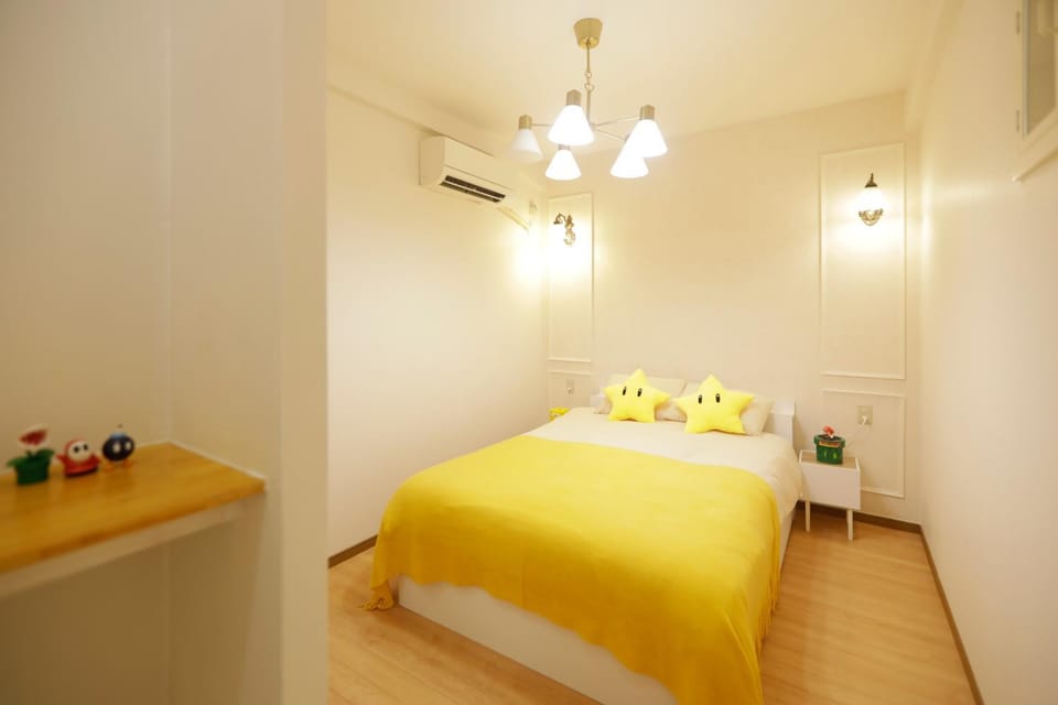 Bed, Bedroom
