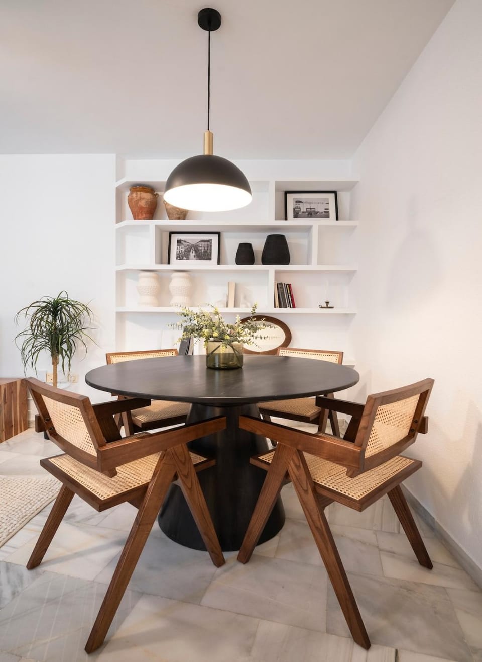 New Elegant center apartment and Calm Calle Agua SINESE DESIGN HOMES Apartment in Malaga