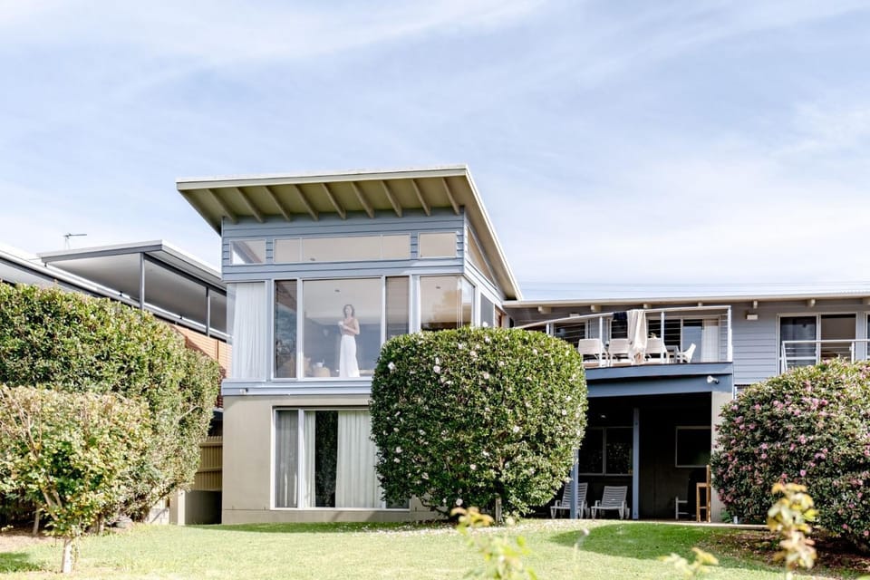 Everlong Mollymook - Walk to the Beach! House in Mollymook
