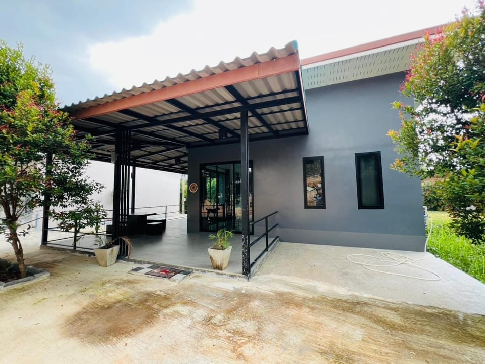 Property building, Balcony/Terrace