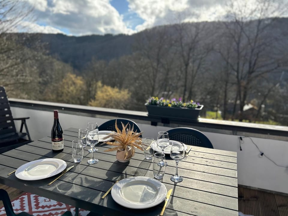 Natural landscape, View (from property/room), Balcony/Terrace