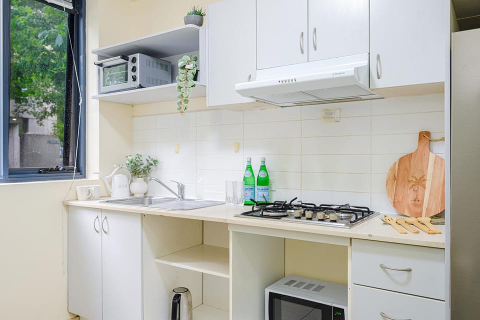 CBD 3br apt for 8 guests near Train & Shopping Apartment in Sydney
