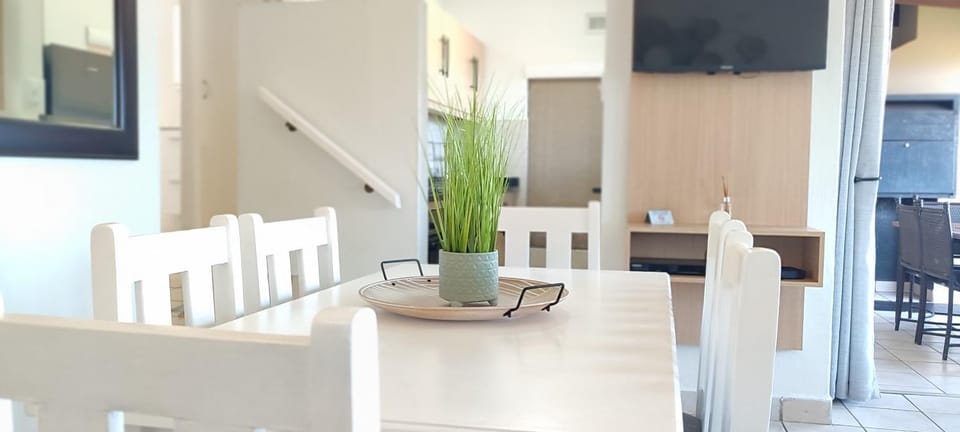 TV and multimedia, Dining area