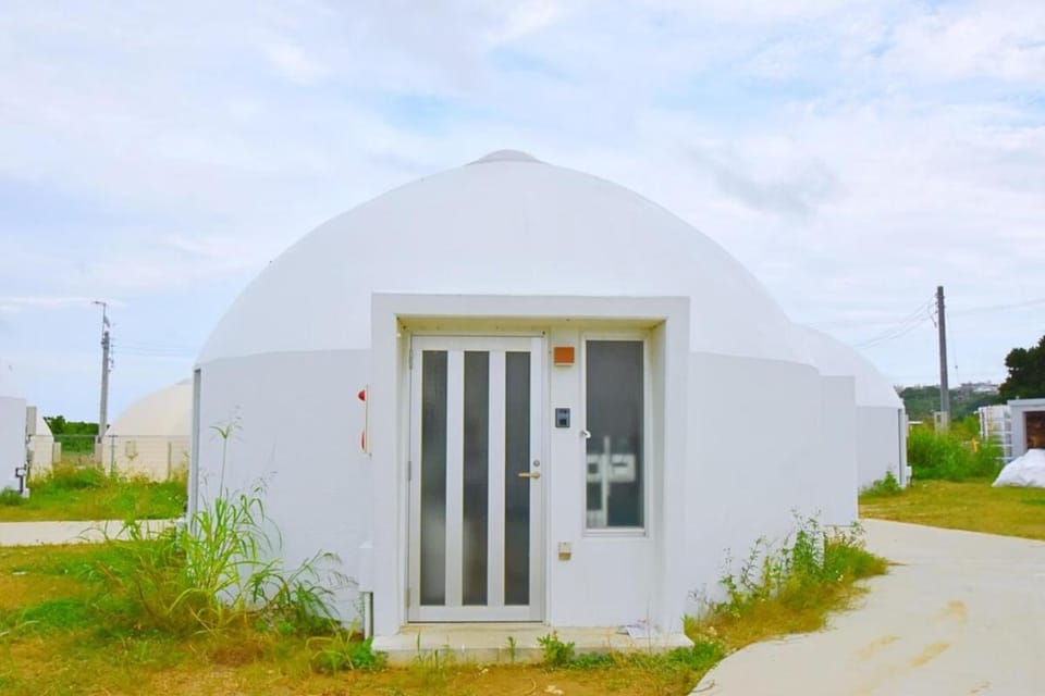 うるまドーム沖縄 Mercury2 & Venus3 Apartment in Okinawa Prefecture