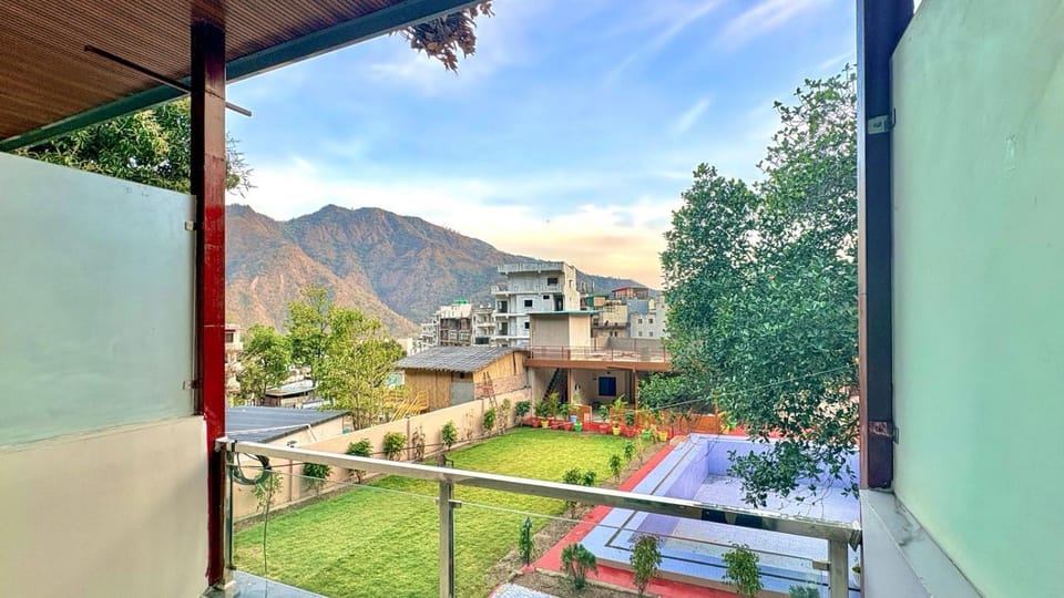 Garden, Garden view, Mountain view
