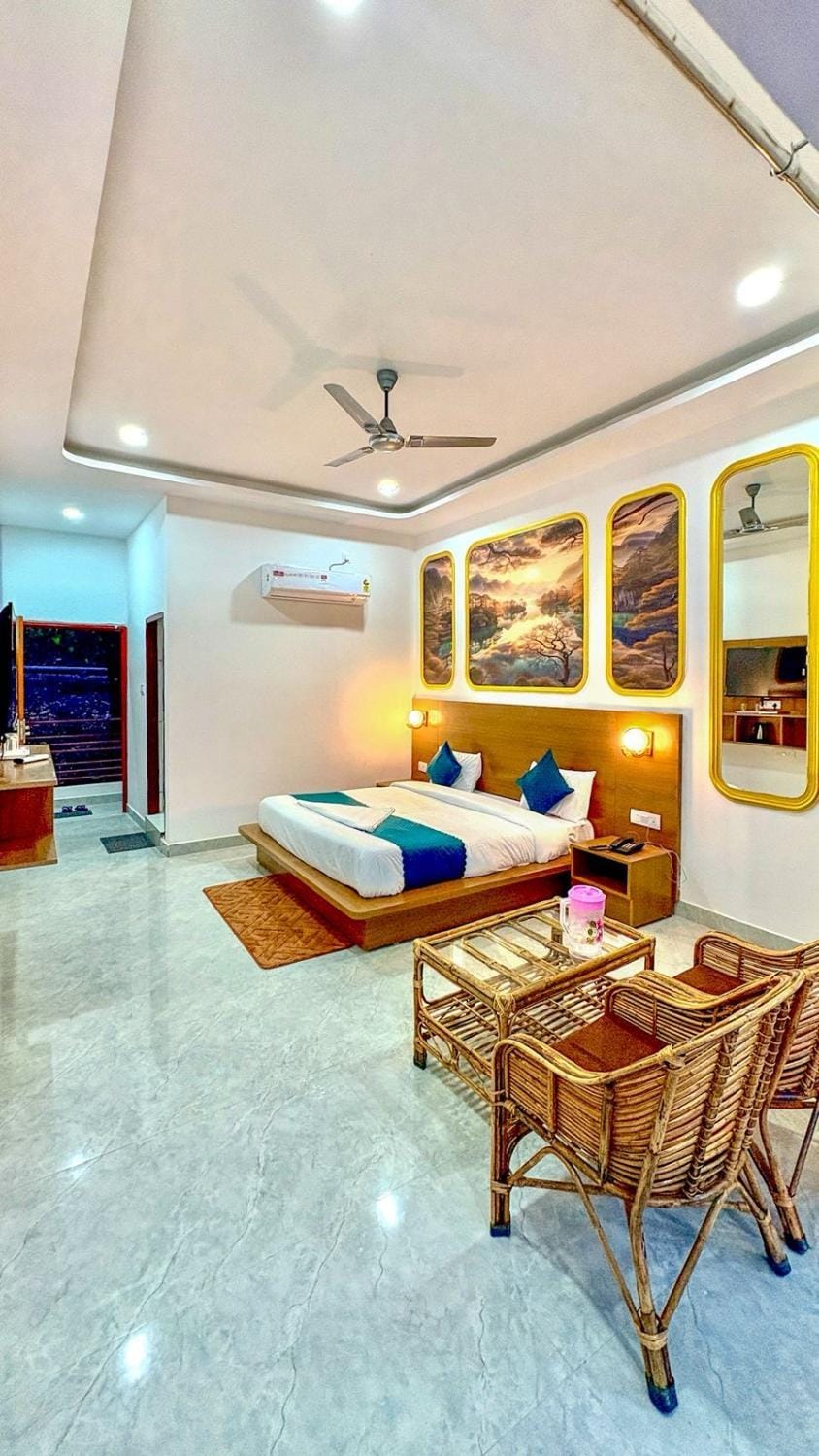 Bed, Photo of the whole room