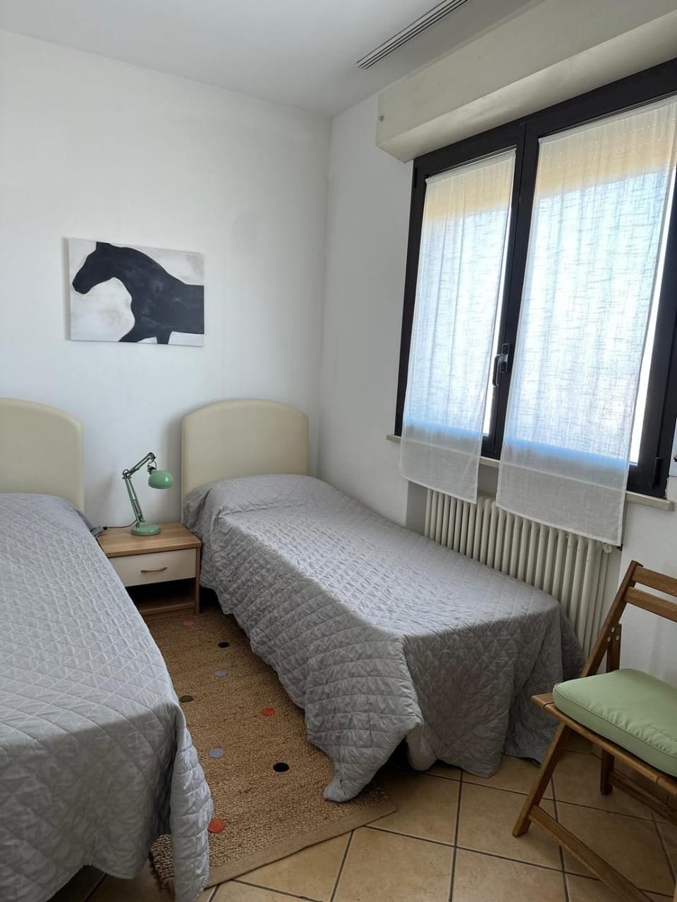 Photo of the whole room
