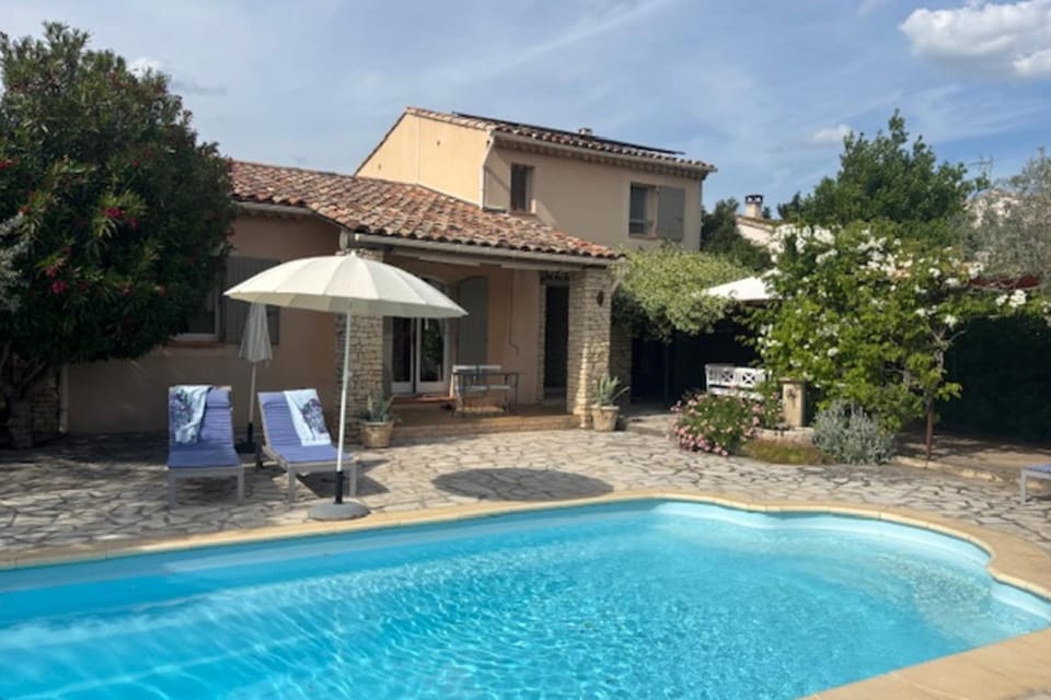 La Maison Rose House in L'Isle-sur-la-Sorgue