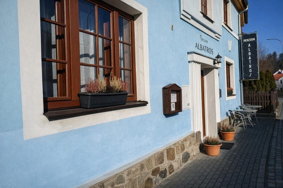 Property building, Day, Neighbourhood, Street view