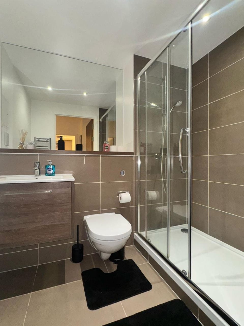 Sleep 9 20 mins from London Waterloo BP172 Apartment in London