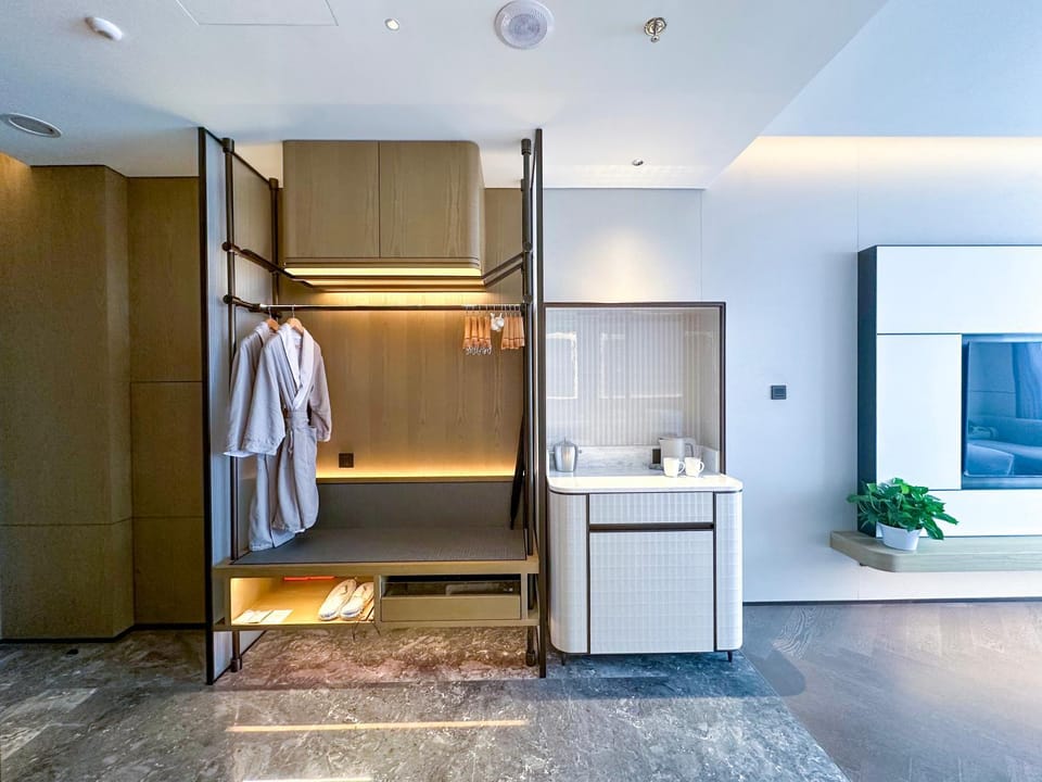wardrobe