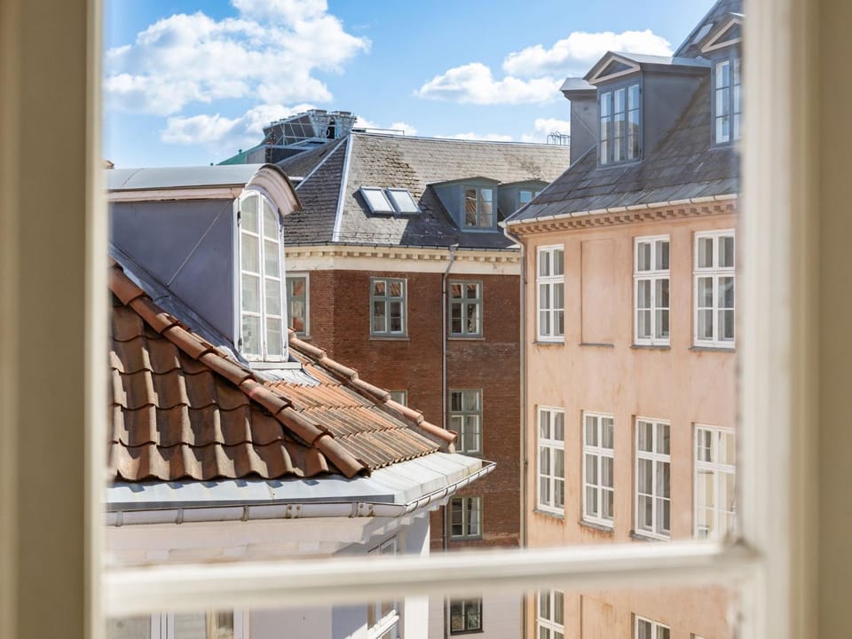 View (from property/room), City view