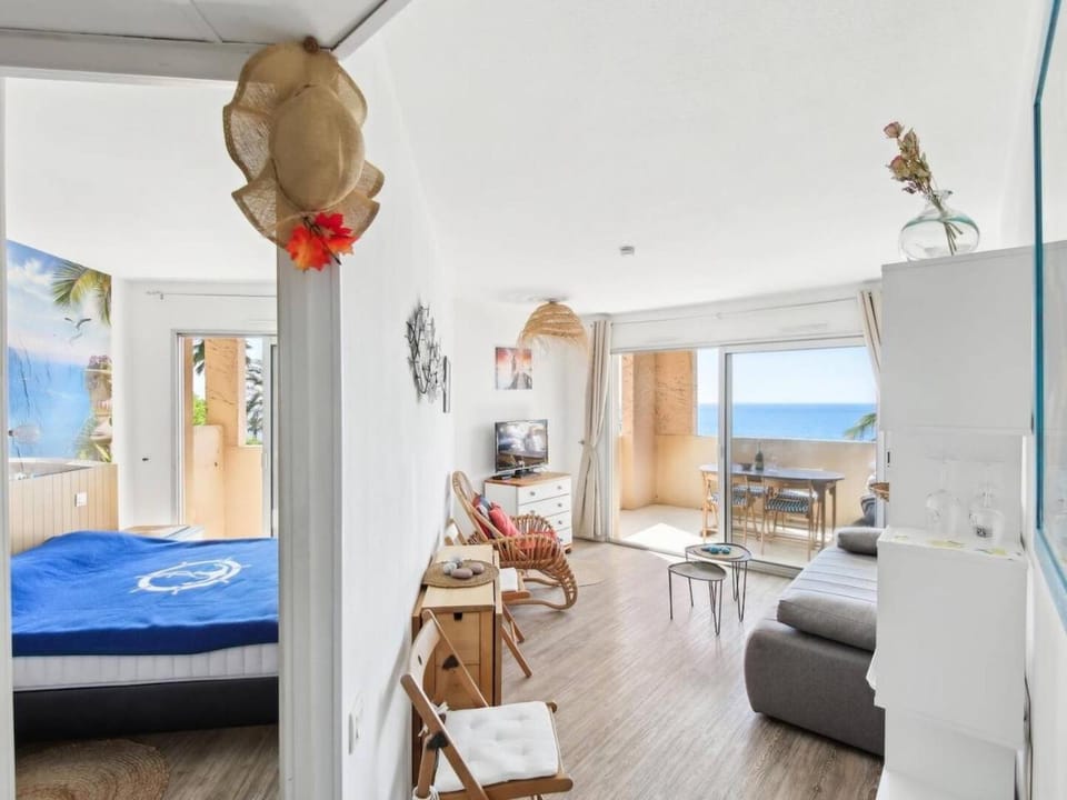 Beautiful apartment with sea view in Cannes 5 pers Apartment in Cannes