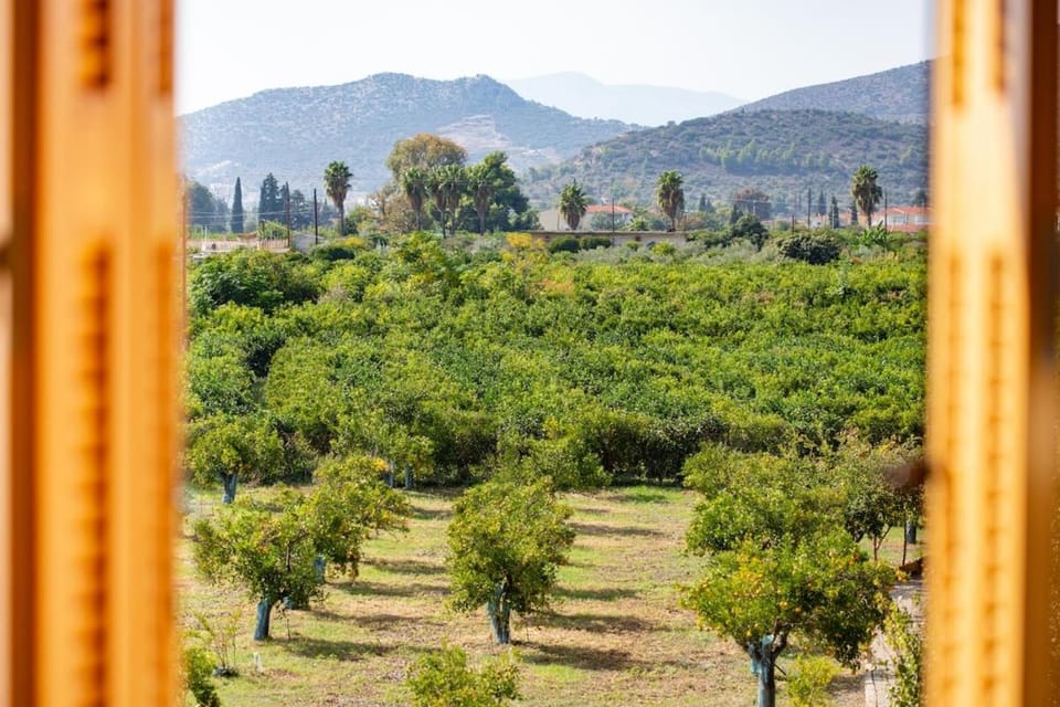 Villa Plaka 16 "The Bordeaux"-Drepano Nafplio Apartment in Argolis, Greece