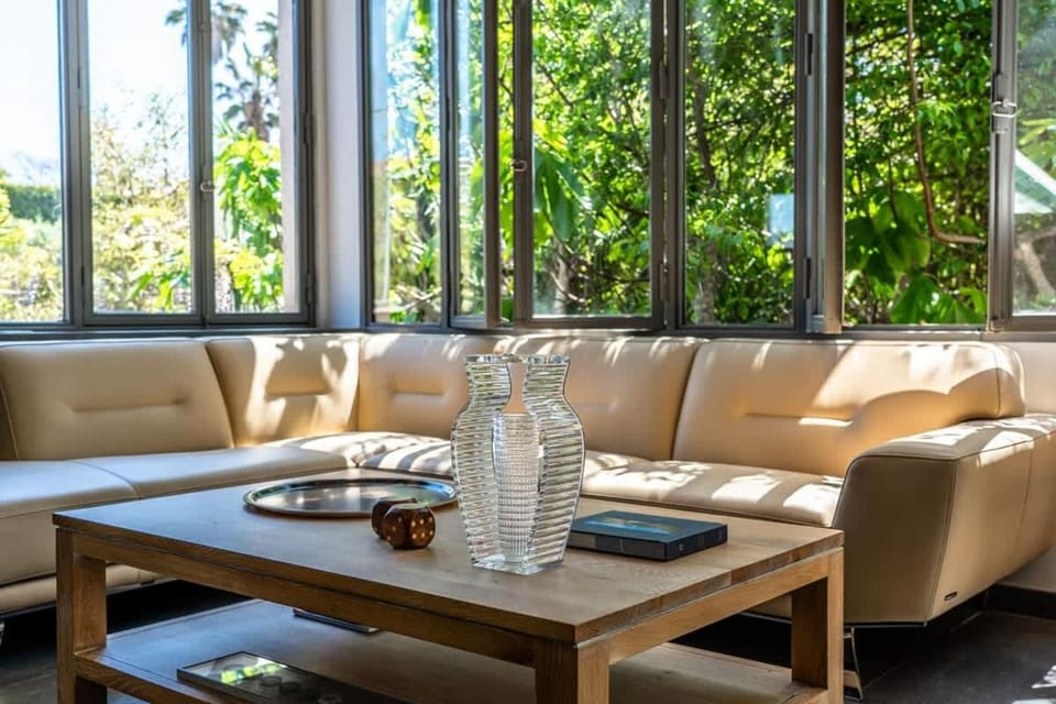 Loft Jasmin l Terrace & Space l Shellter Rentals Apartment in Saint-Tropez