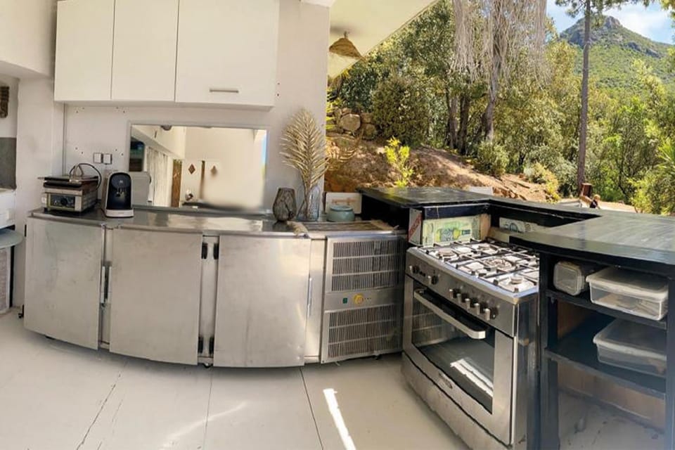 Day, Natural landscape, Coffee/tea facilities, Kitchen or kitchenette, Dining area, Mountain view, minibar, stove