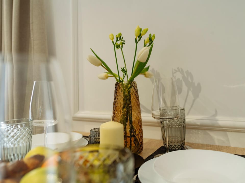 Decorative detail, Dining area