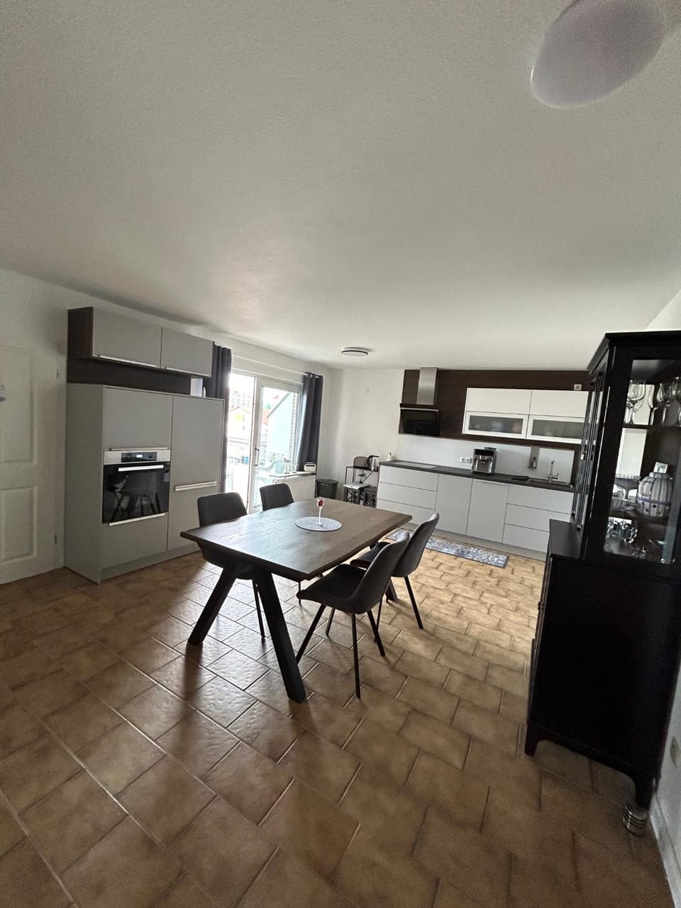 Kitchen or kitchenette, Dining area, dishwasher, oven