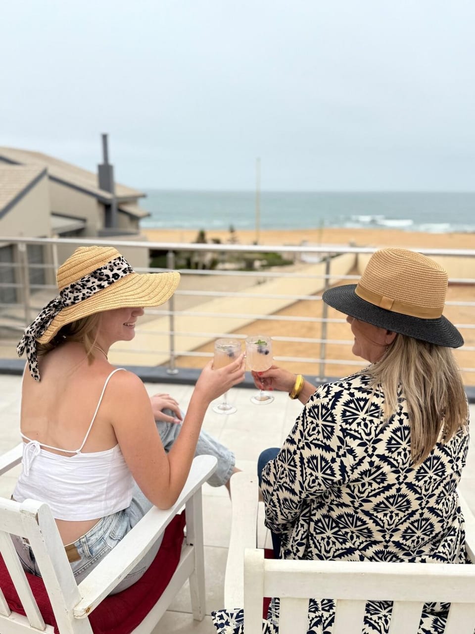 People, Natural landscape, Balcony/Terrace, Sea view, group of guests