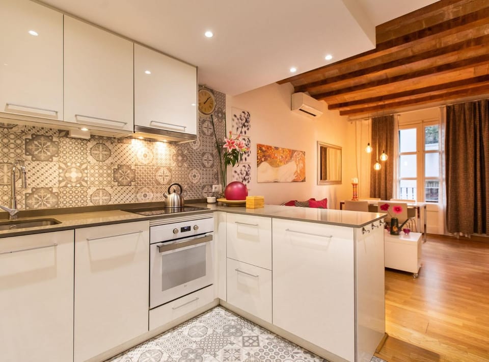 Blasco de Garay: acogedor apartamento en el corazón de Poble-sec Apartment in Barcelona