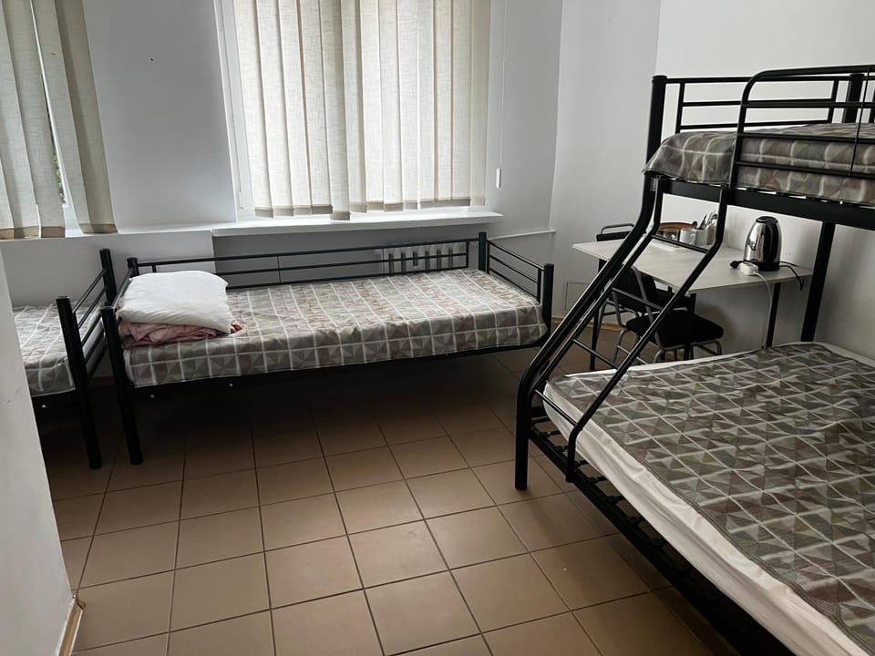Bed, Photo of the whole room, bunk bed