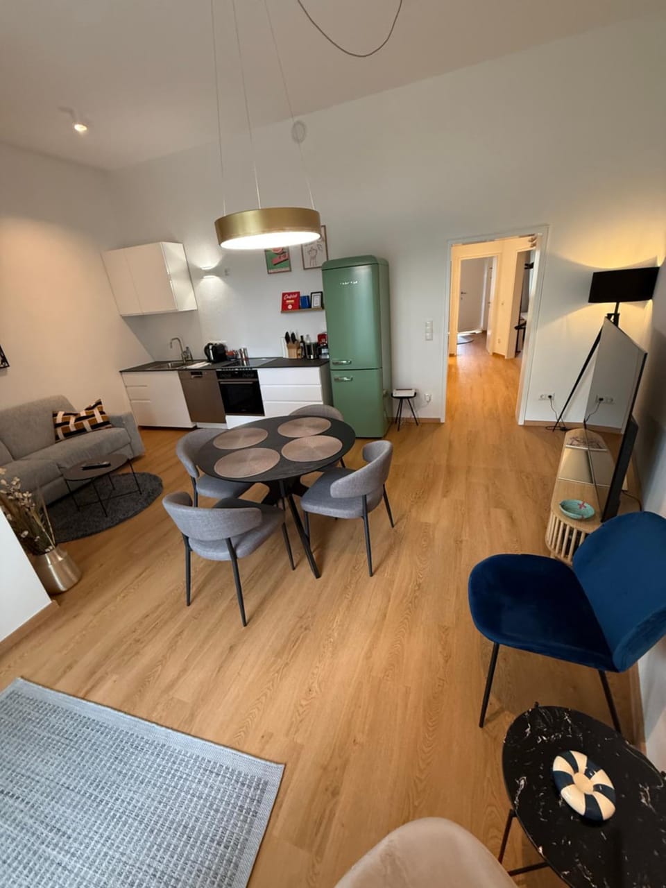 BeckHomes Munich, New, central 2BR Apartment with Terrace Apartment in Munich