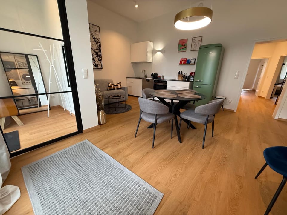 BeckHomes Munich, New, central 2BR Apartment with Terrace Apartment in Munich