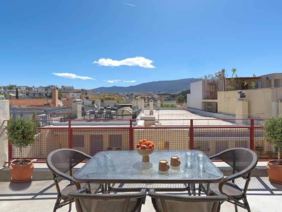 Balcony/Terrace, City view