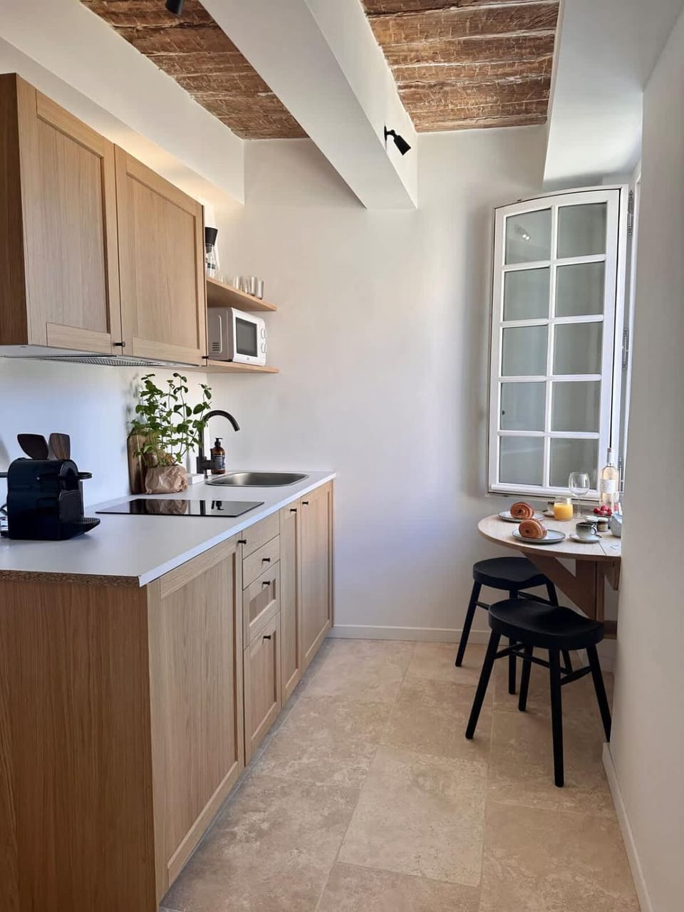 Le Paon l Old Town & AC l Shellter Rentals Apartment in Saint-Tropez