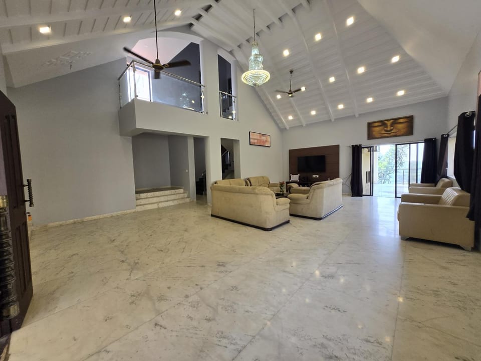 Mountain Breeze Villa Villa in Lonavla