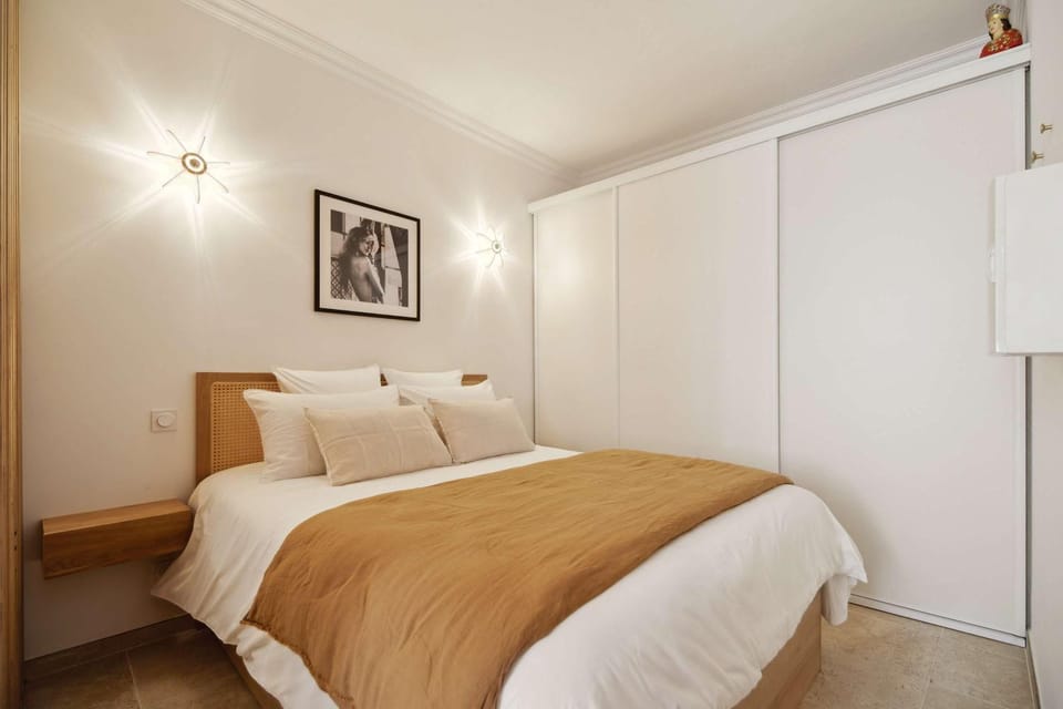Petit Saint-Jean l Old Village l Shellter Rentals Apartment in Saint-Tropez