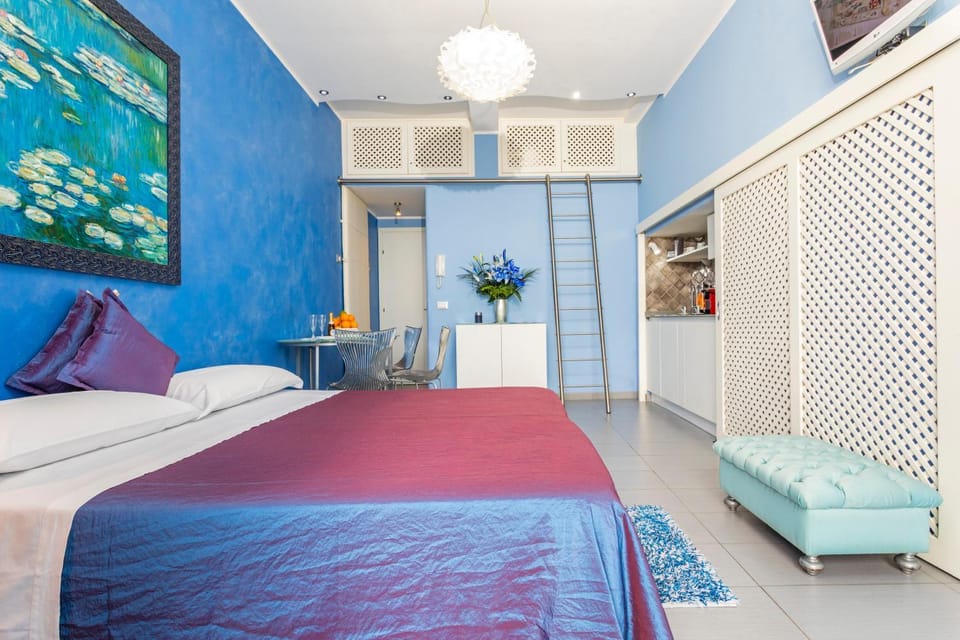 Living room, Bedroom