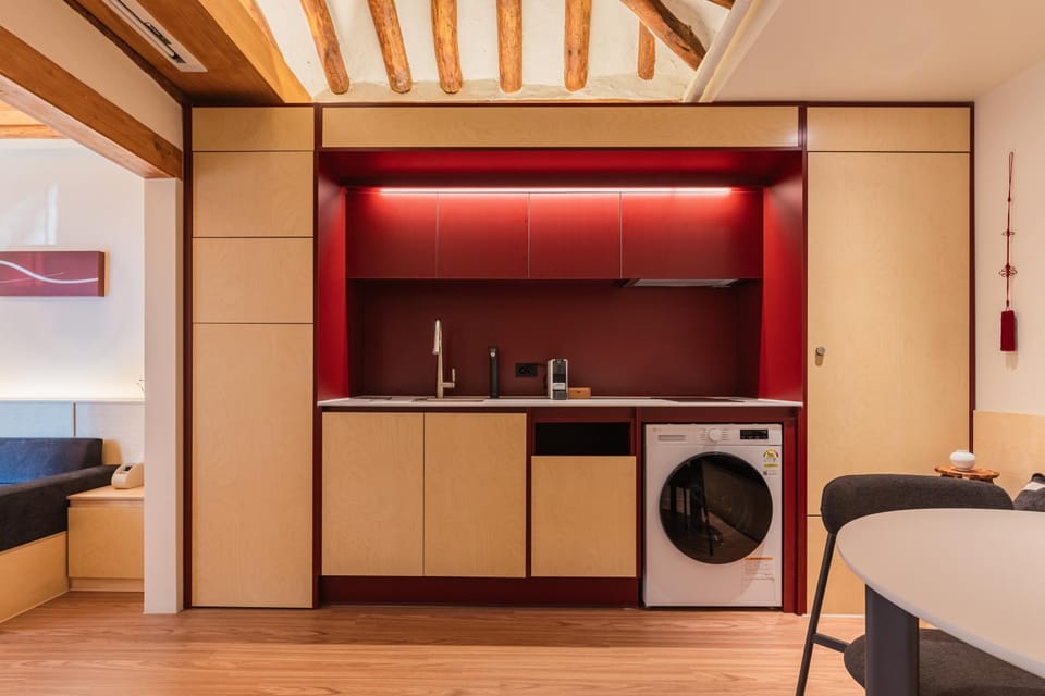 Kitchen or kitchenette