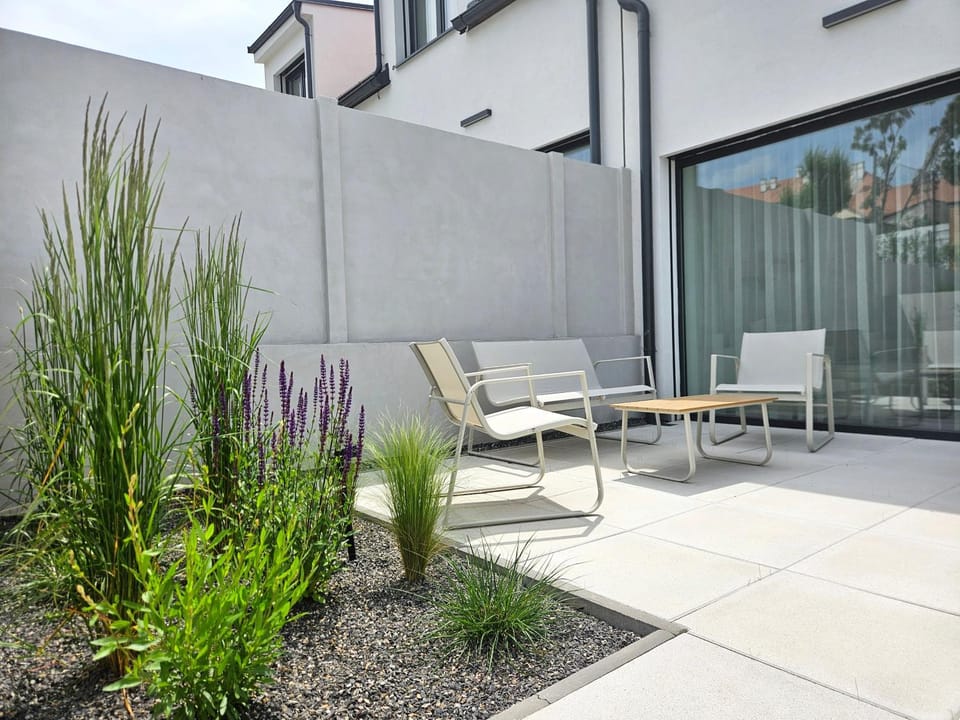 Balcony/Terrace, Balcony/Terrace