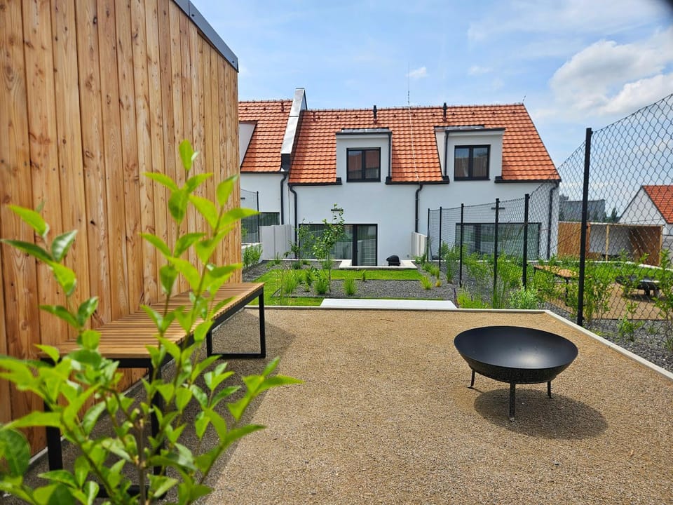 Garden, Garden