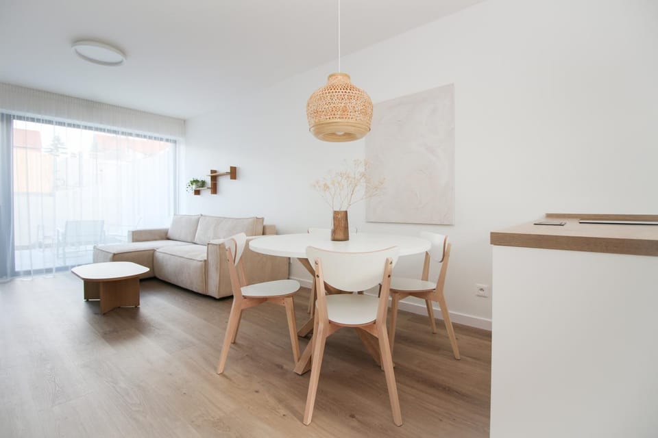 Kitchen or kitchenette, Living room, Seating area
